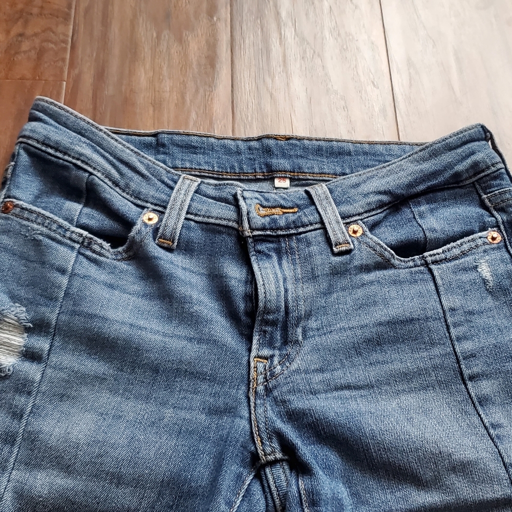 Levi's altered skinny jeans